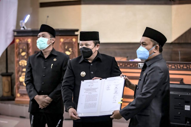 Seluruh Fraksi DPRD Kabupaten Jember Setujui Penetapan Perda APBD T.A. 2022
